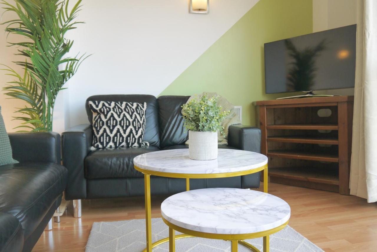 Апартаменты Perfect For Relocation & Business- Near Hospital Шефилд Экстерьер фото